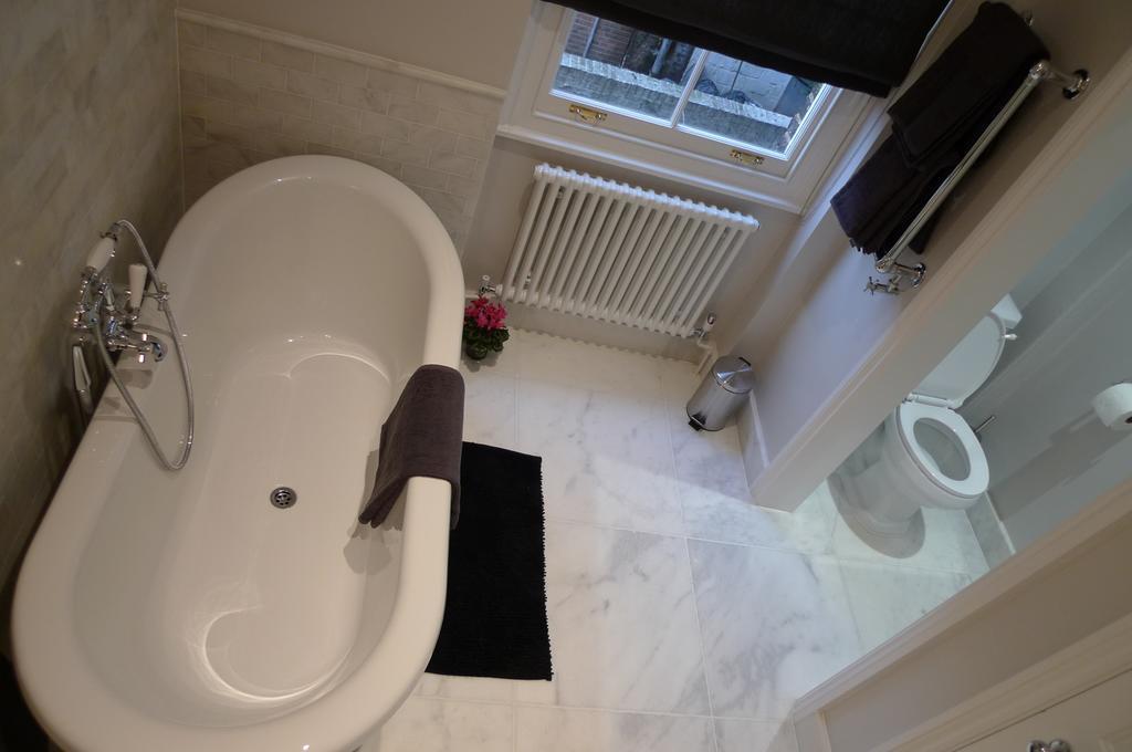Sparkling Apartment In Kensington Olympia London Exterior foto